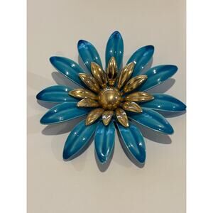 Sarah Coventry Blue Enamel Flower Brooch Pin Vintage Mod Daisy Silver Tone